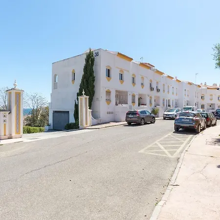 Benalmadena: Adosado Con Piscina Y Jardin Benalmadena