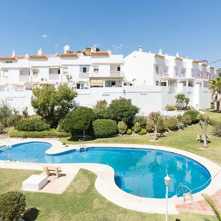 Benalmadena: Adosado Con Piscina Y Jardin Vakantiehuis