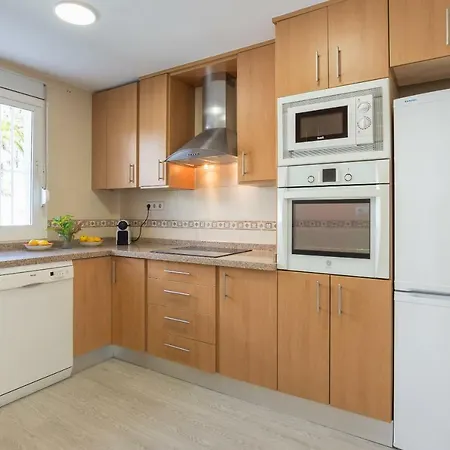 Benalmadena: Adosado Con Piscina Y Jardin Holiday home