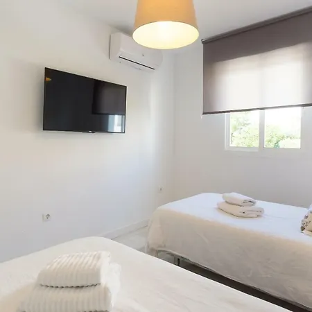 Benalmadena: Adosado Con Piscina Y Jardin * Benalmadena